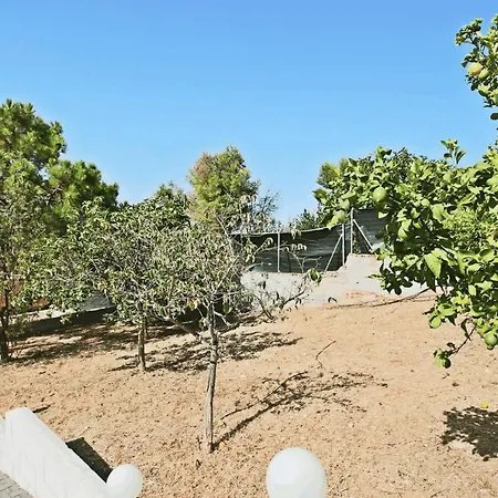 Villa Tess Arenas
