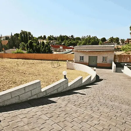 Villa Tess Arenas